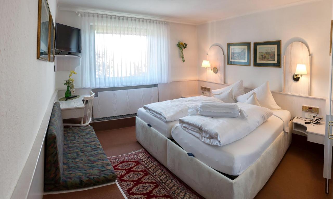 Hotel-Restaurant Lindenhof Kreuzwertheim Eksteriør bilde